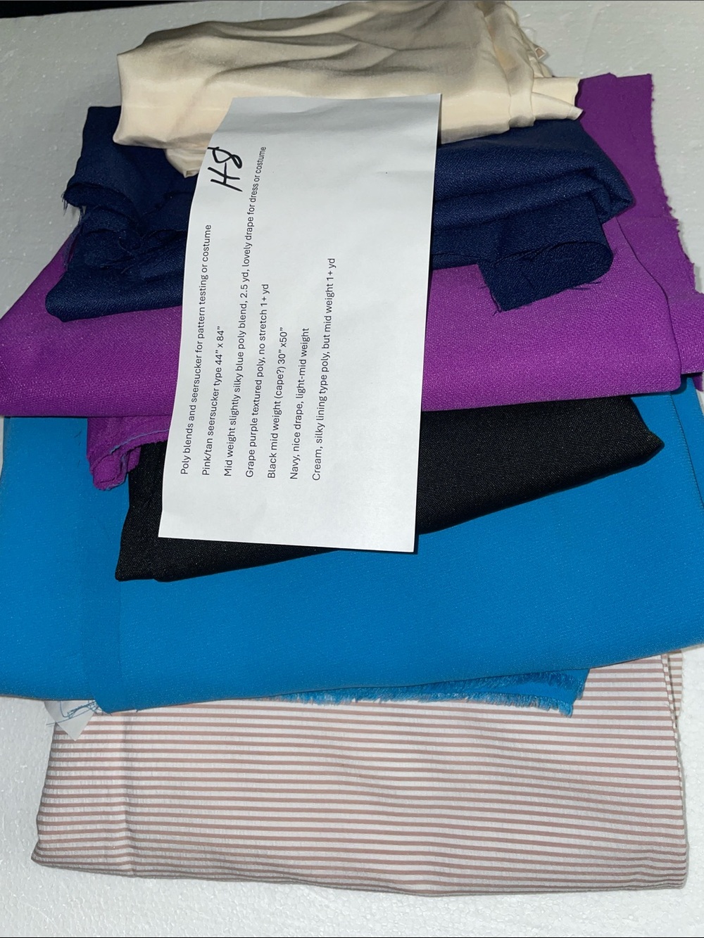 4-5 LBS POLY BLENDS & SEERSUCKER FABRIC BUNDLE • USABLE PIECES H8 - SEWING